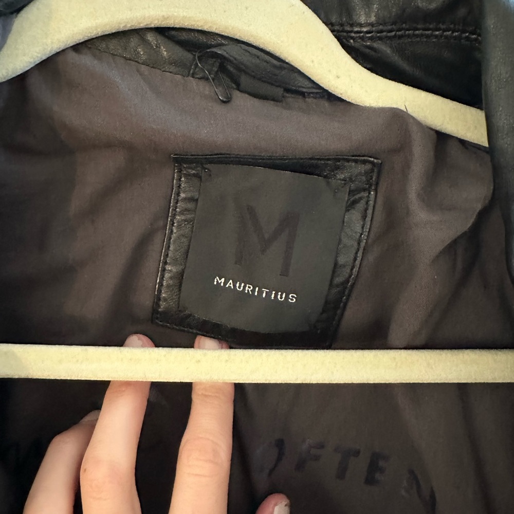leather jacket - Picture 4 of 4
